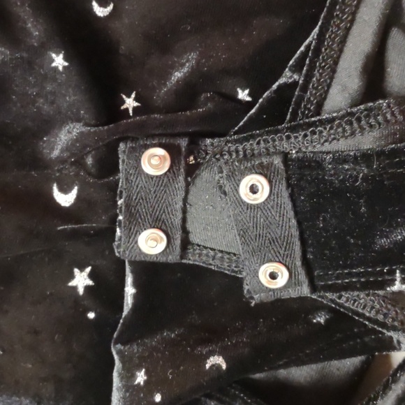 New Wild Fable XL Black Velure with sparkly moon and stars long sleeve bodysuit - Picture 11 of 12